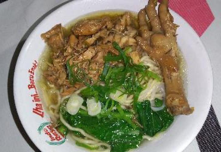 Mie Ayam & Bakso Putra Wonogiri: Kenikmatan di Jantung Cilacap