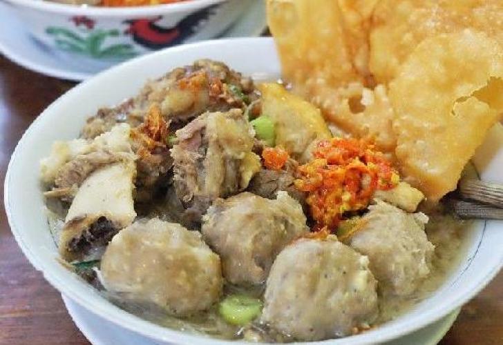 Mie Ayam & Bakso Putra Wonogiri: Flavors That Bring Back Memories on Sumbawa Street