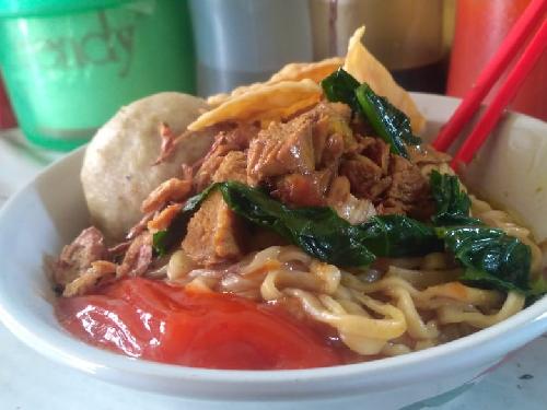 Mie Ayam & Bakso Putra Wonogiri: Flavors That Blend With Cilacap's Soul